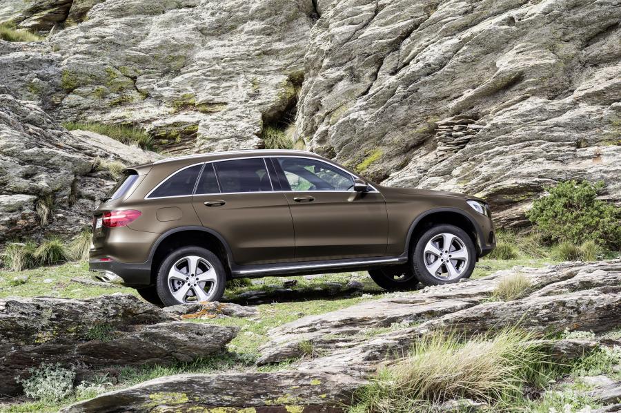  Mercedes-Benz GLC250 d 4Matic Off-Road 2015 года  (фото 7 из 34)